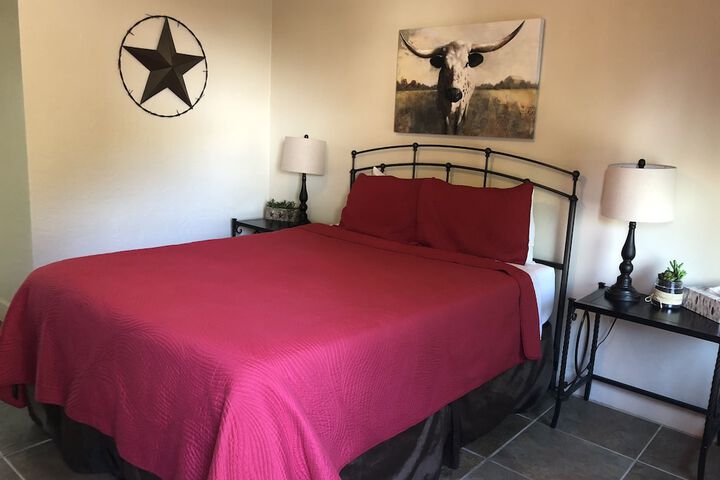 Room 2 of 16