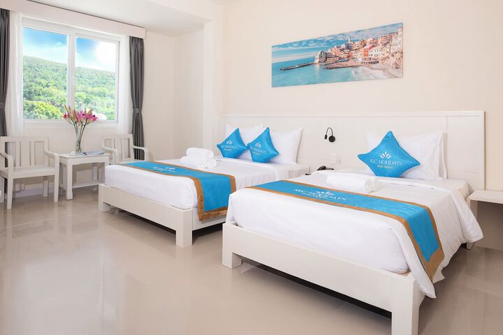 Room 9 of 23