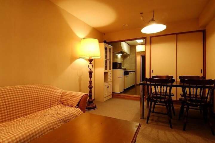 Room 11 of 50