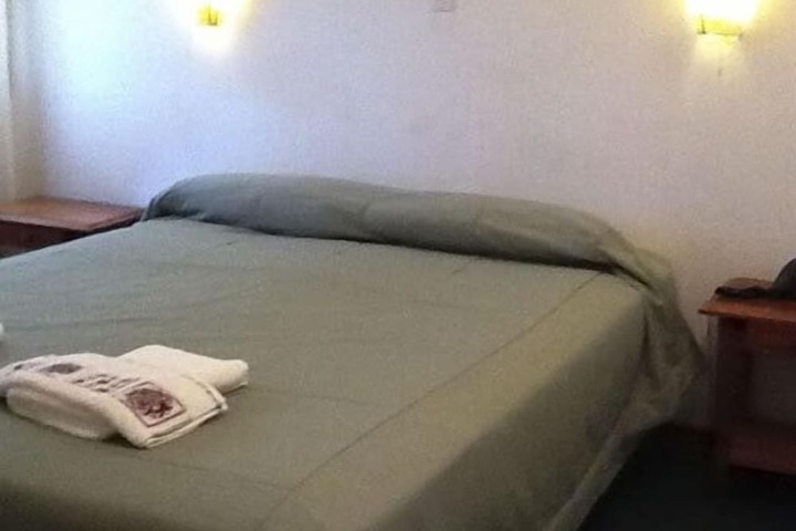 Room 34 of 104