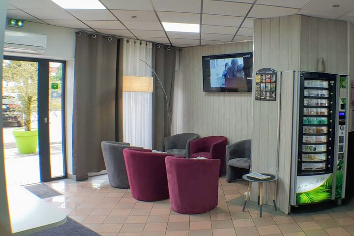 Hotel Interior 6 of 37