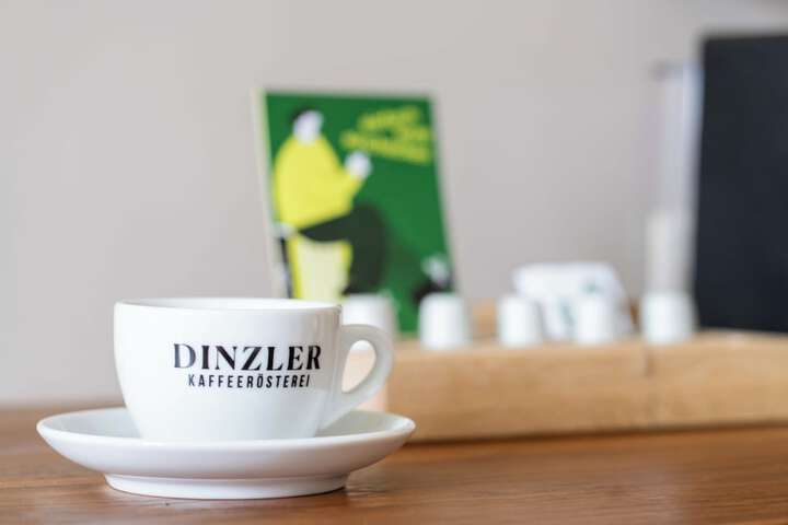 Breakfast/Coffee Service 25 of 37