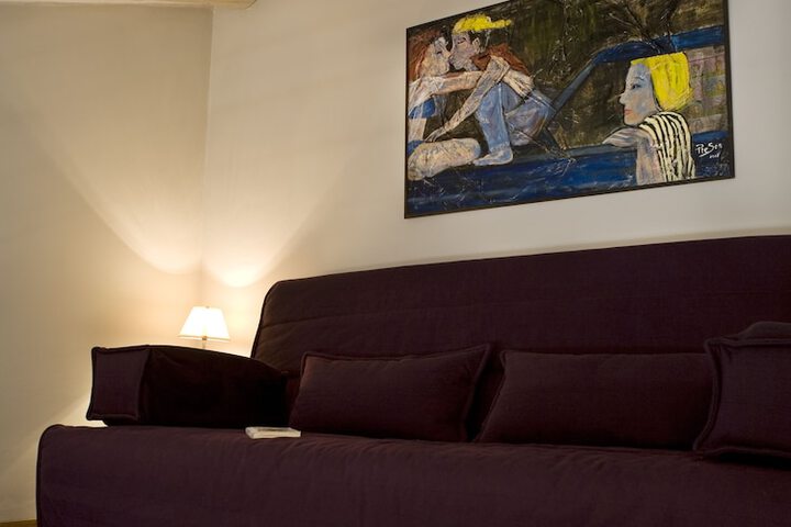 Room 21 of 51