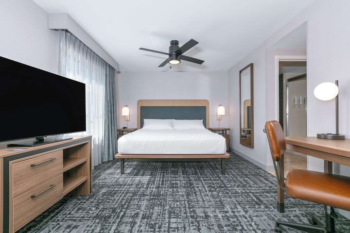 Room 8 of 35