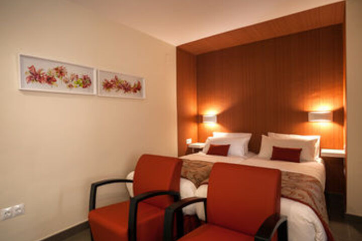 Room 60 of 211