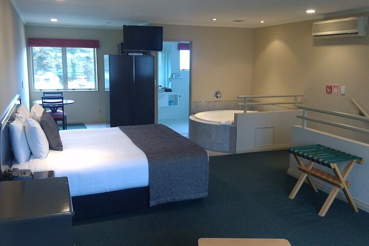 Room 4 of 53