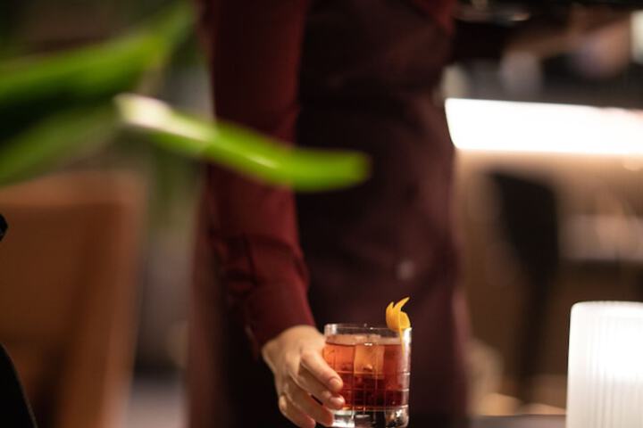 Lounge 84 of 116
