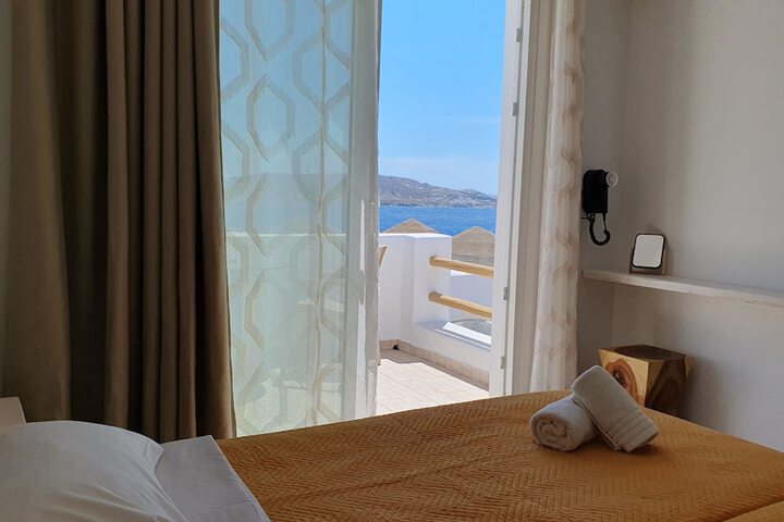 Room 42 of 119