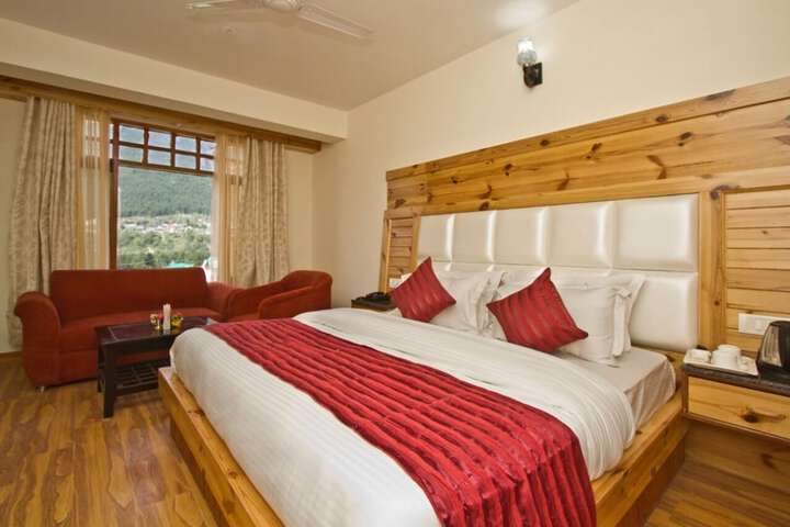 Room 3 of 33