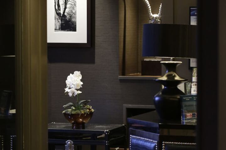 Hotel 2 of 68