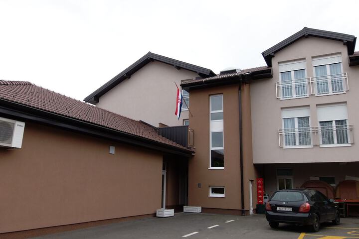 Hotel 45 of 53