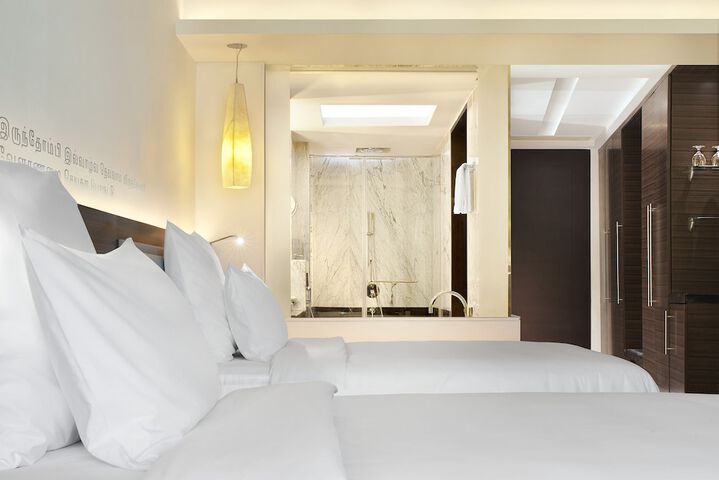 Room 12 of 71