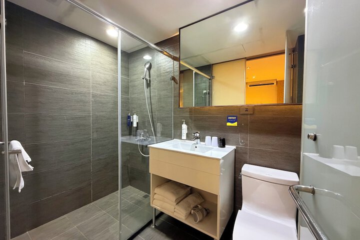 Room 42 of 56