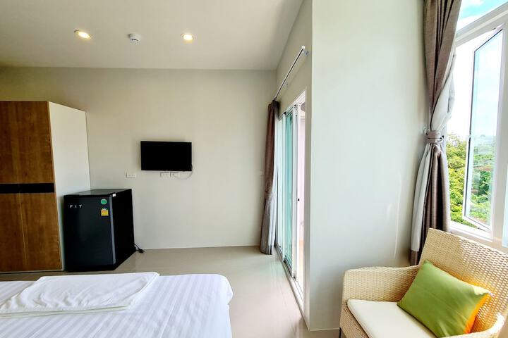Room 3 of 21