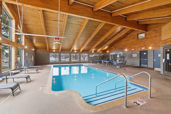 Pool 63 of 70