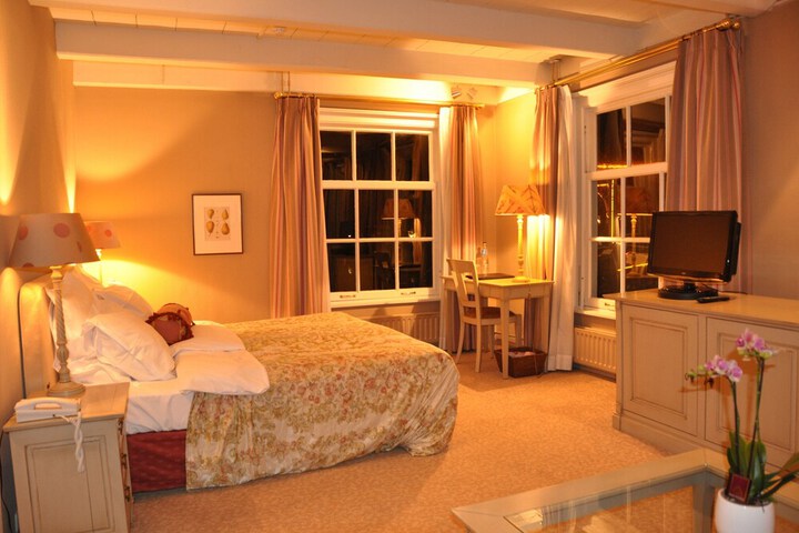 Hotel 106 of 110