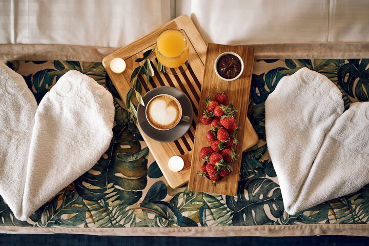 Breakfast/Coffee Service 65 of 91