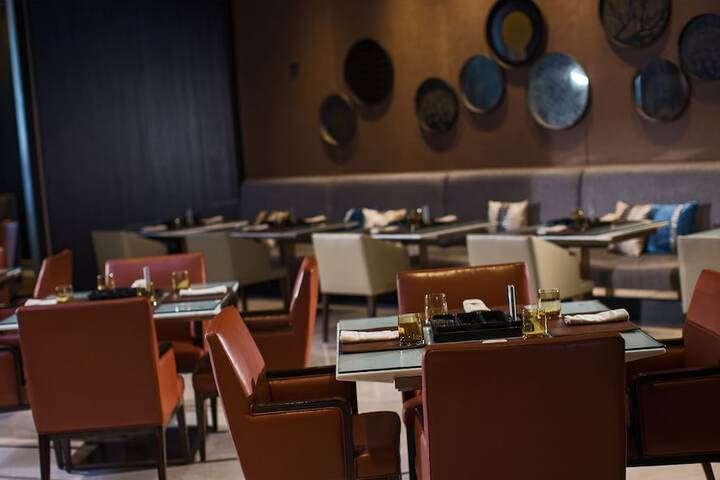 Dining 46 of 92