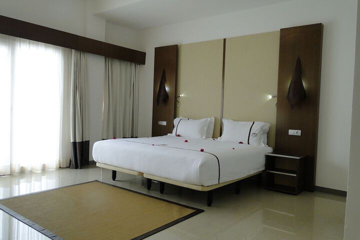 Room 15 of 103