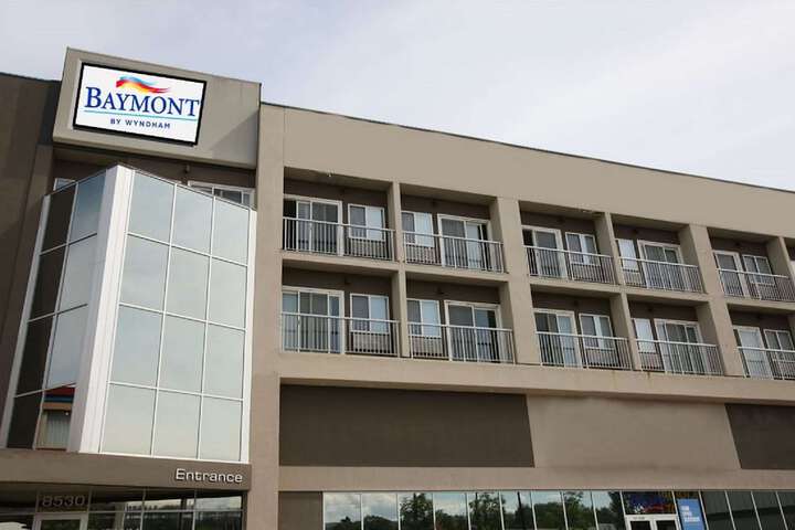Hotel 27 of 28