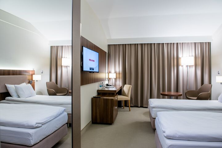 Room 17 of 22