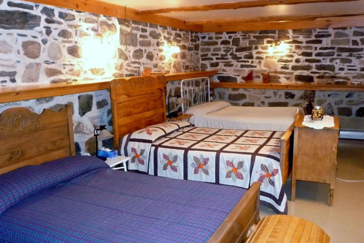 Room 5 of 11