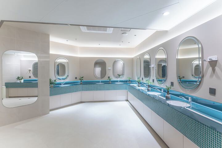Room 21 of 61