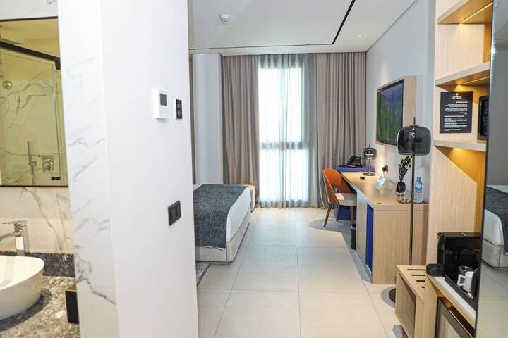 Room 19 of 51