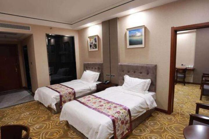 Haiyang Yifenglou Hotel
