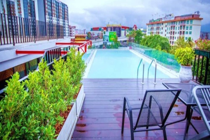Pool 43 of 60