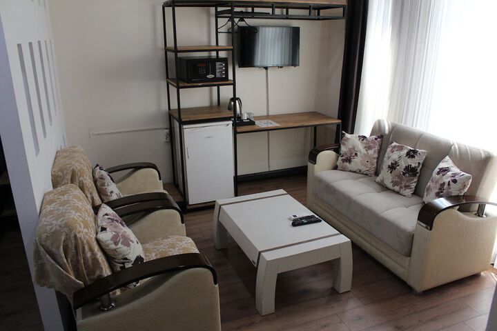 Room 82 of 108