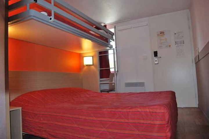 Room 5 of 34