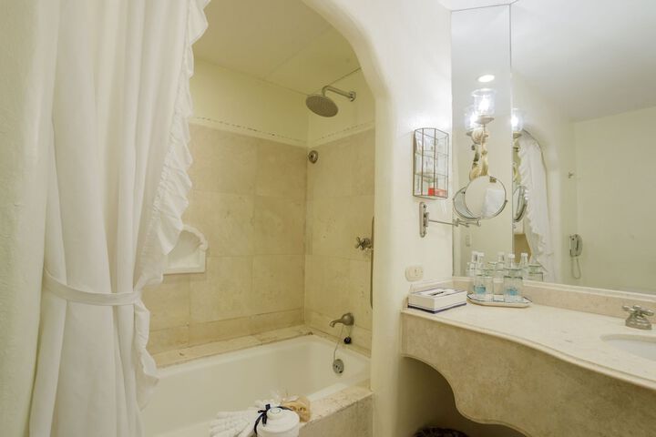 Clean Restrooms