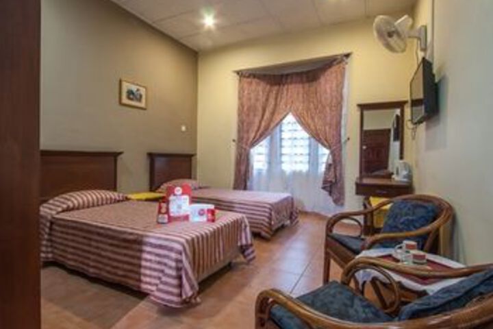 Room 15 of 36