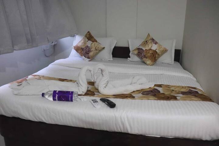 Room 16 of 23