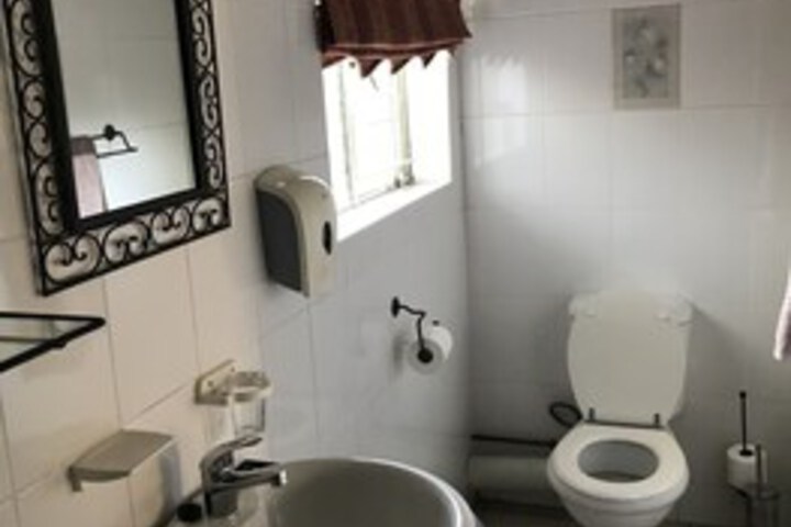 Room 7 of 34