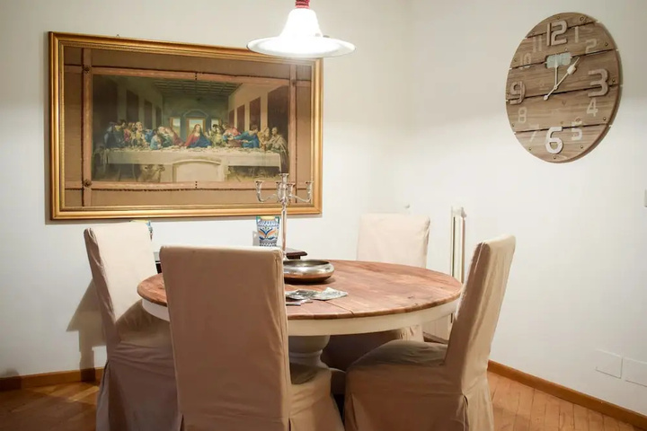 Dining 19 of 19