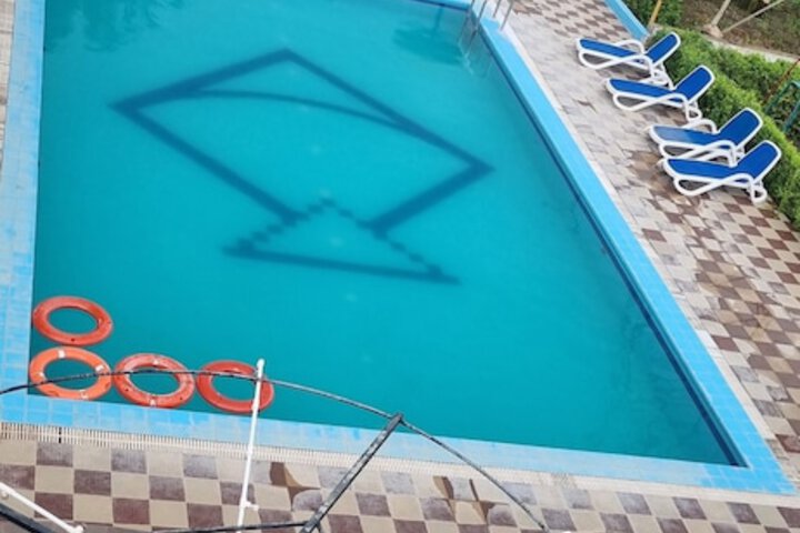 Pool 43 of 70
