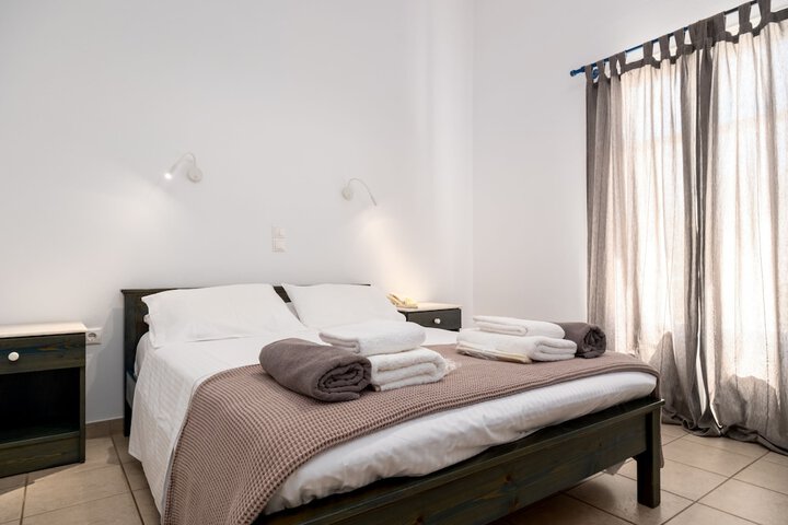 Room 44 of 164