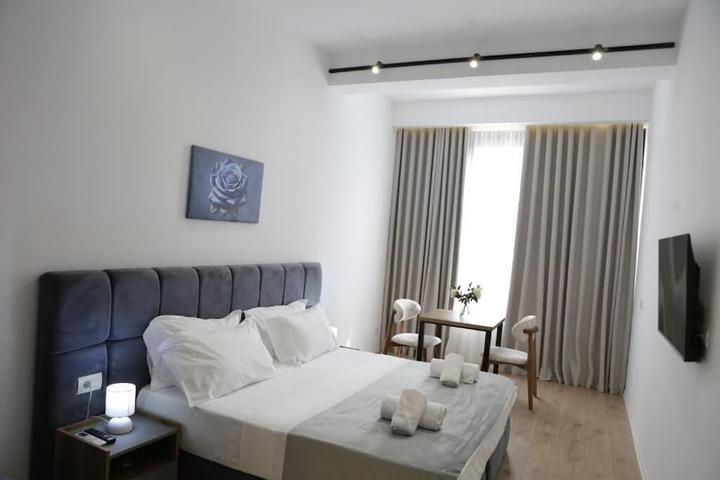 Room 14 of 52