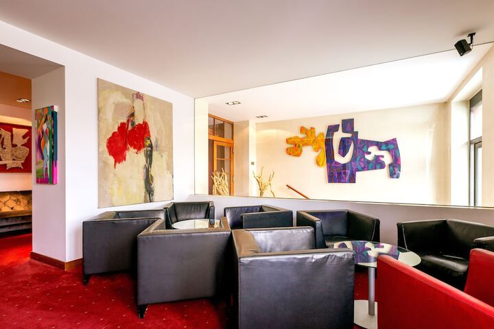 Hotel Lobby
