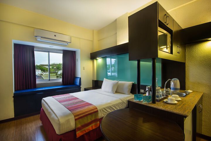 Room 17 of 53
