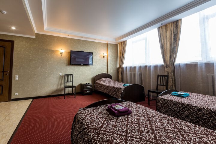 Room 14 of 32