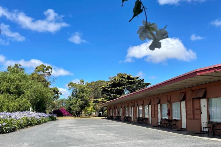 Exterior of Tarra Motel Yarram