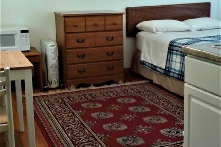 Room 14 of 37