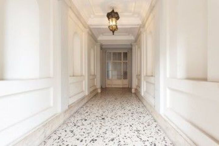 Ballroom/Hall 224 of 445