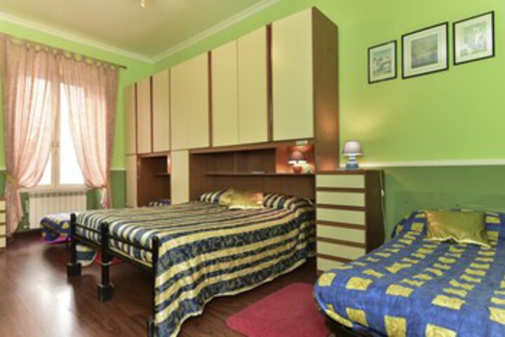 Room 15 of 22