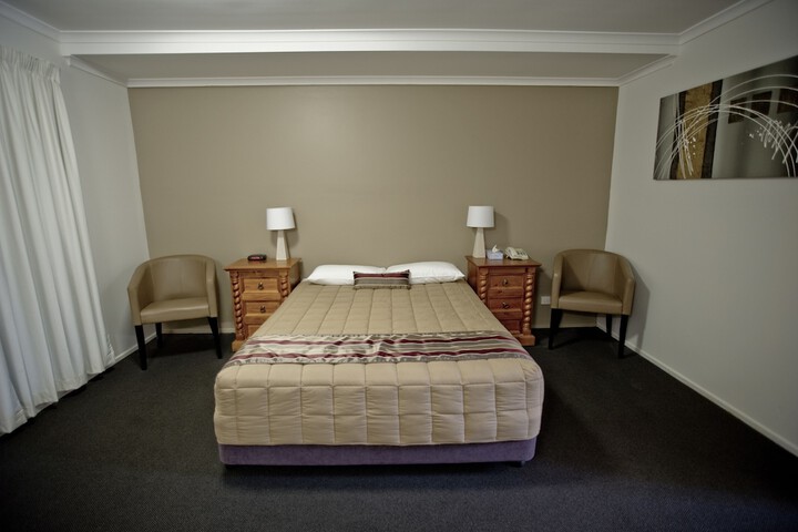 Room 12 of 35
