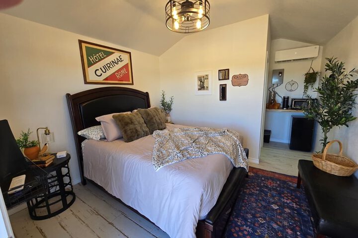 Room 21 of 47