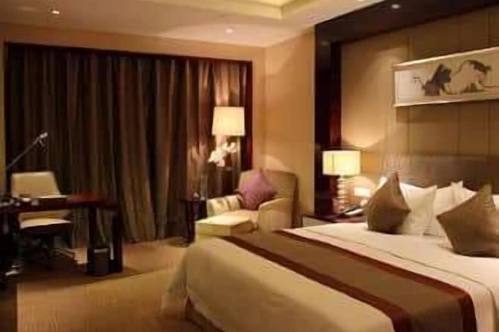 Room 3 of 3